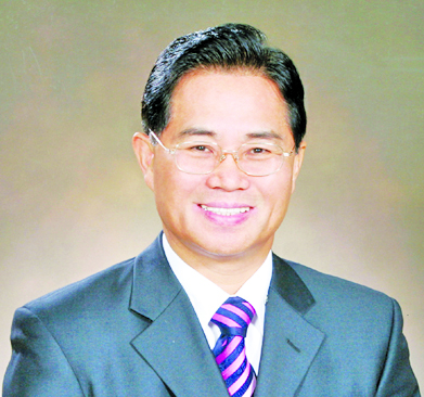 배효전목사 수정 칼(최근)창원중앙교회수정.jpg