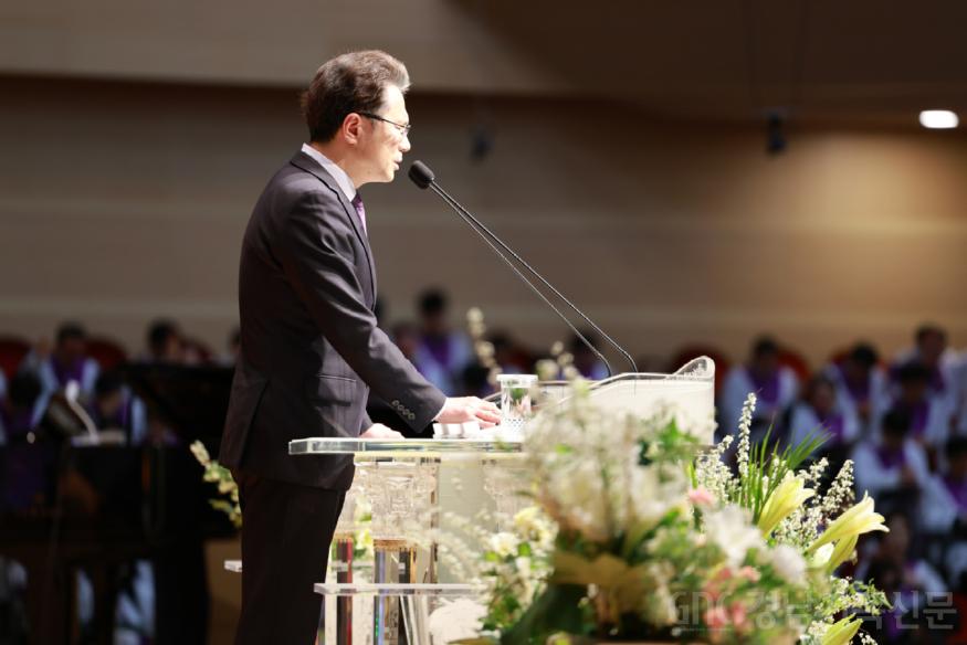 수정된_6_특별기도_배성현 목사 (1).jpg