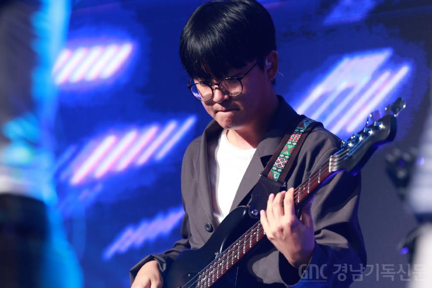 수정된_13_위러브 (10).jpg