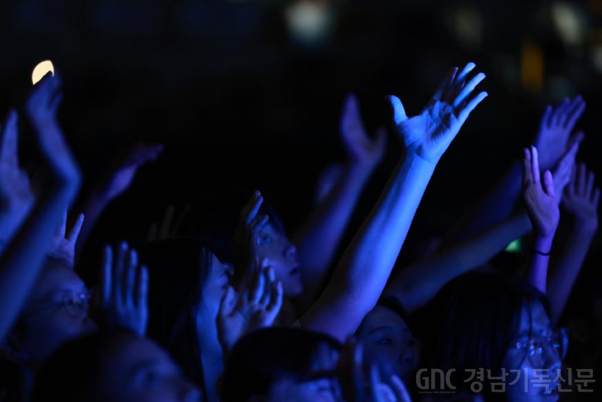 수정된_13_위러브 (16).jpg