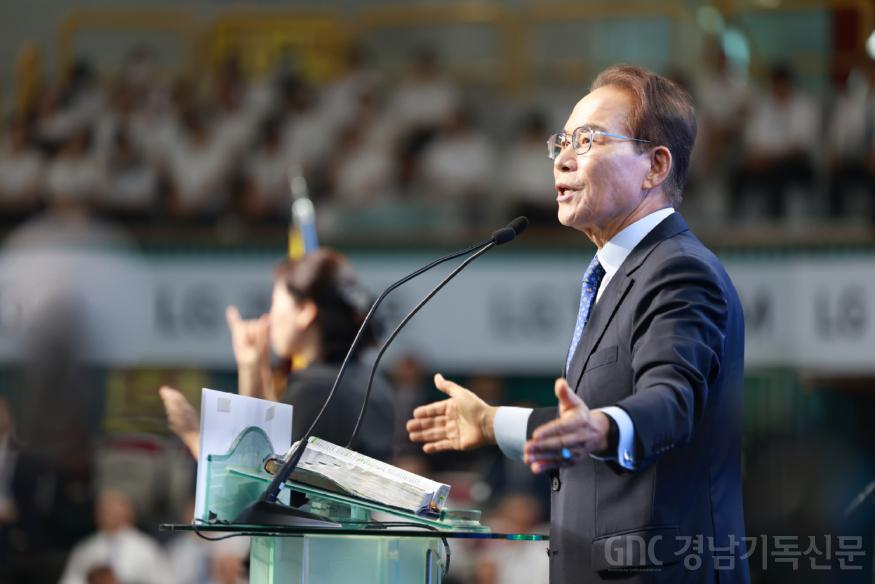 수정된_18_말씀 지용수 목사.jpg