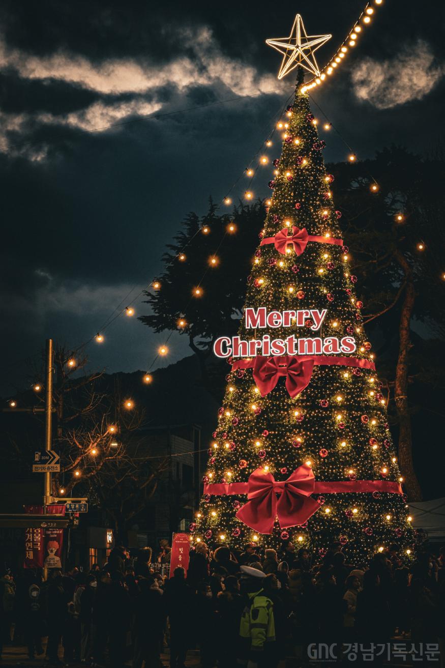 20251214 거창 크리스마스트리-05.jpg