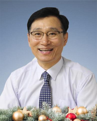 오성한 목사 사진_인터넷_021011 배경.jpg