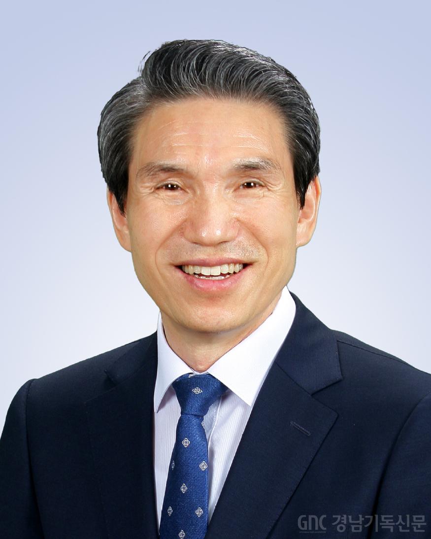 창원기총 이병권 목사(복음교회) 20251223.jpg