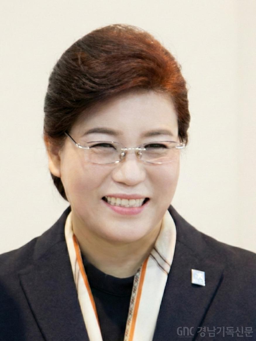 진주기연 이경은 목사.jpg