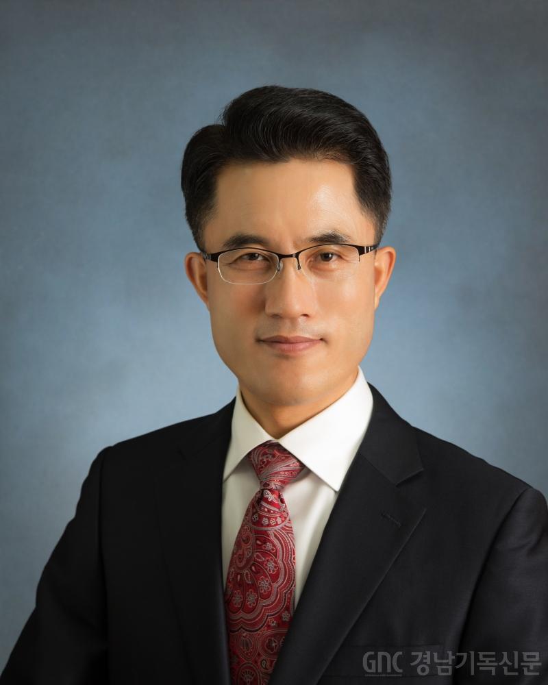 경남기총 김영암 목사.jpg