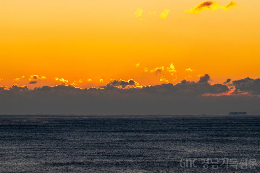 수정_20260102 거제 유호리 일출-04.jpg