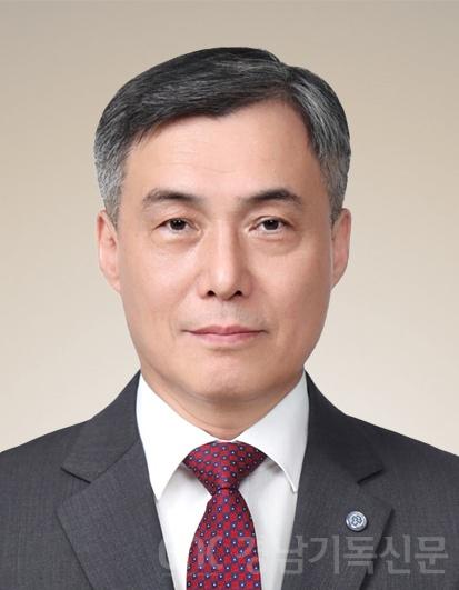 박봉석 목사(20241023)_배경.jpg