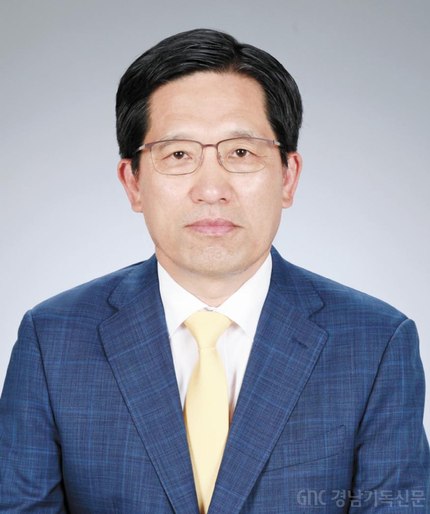 양대식 목사(진주성남교회_0926변경) (3).jpg